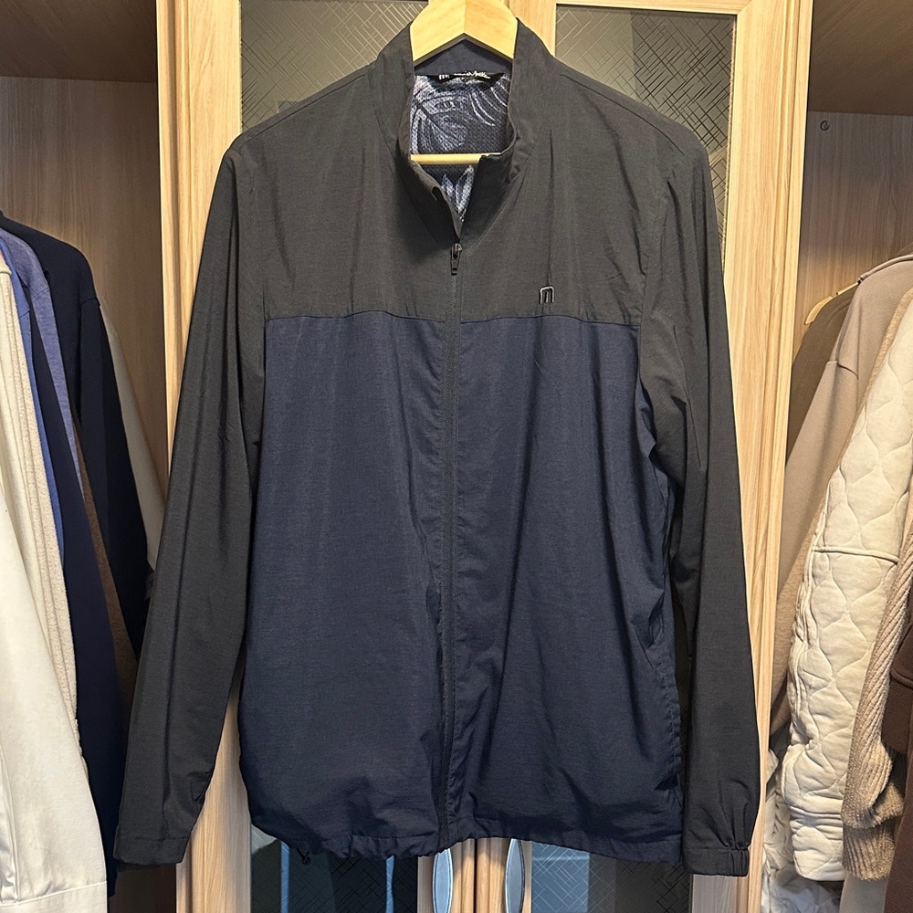Travis Mathew Black and Navy Windbreaker